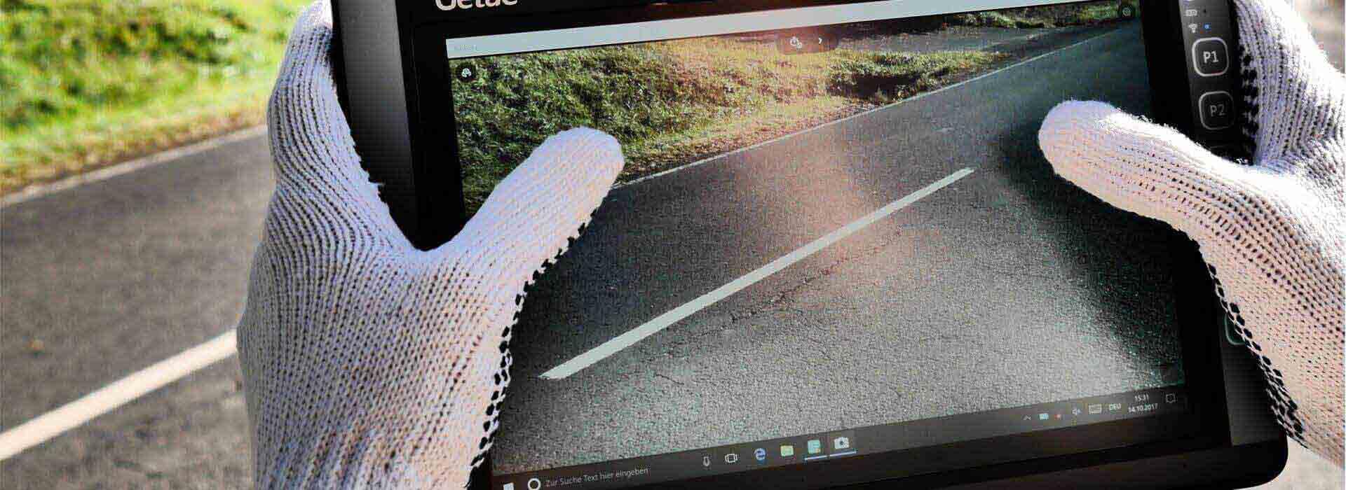 Mobile Streckenkontrolle mit Tablet